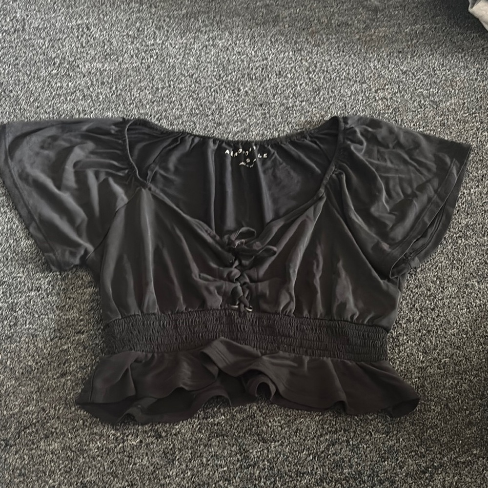 Aeropostale Black Flutter Sleeve Crop Top